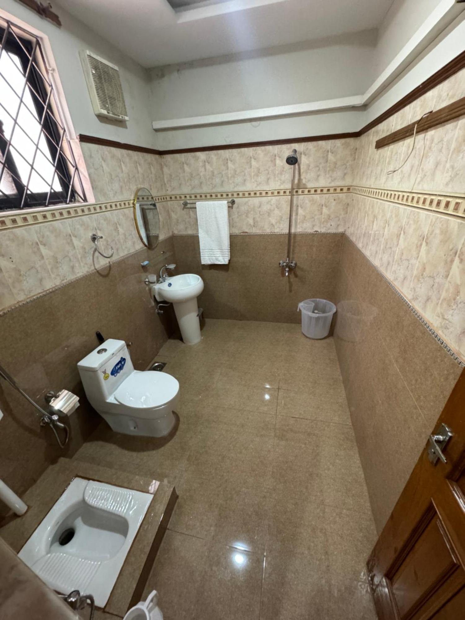 Royal Executive Inn Guest House Islamabad Zewnętrze zdjęcie